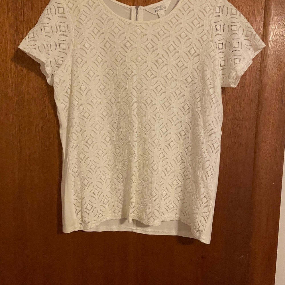 Market & Spruce cream color short sleeve shirt